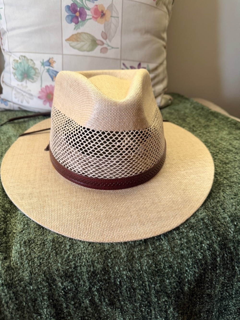 Milan style - Breathable Straw Fedora Hat with Brown Band - Beige